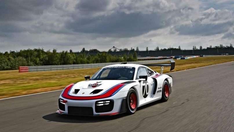 Porsche 935 2019