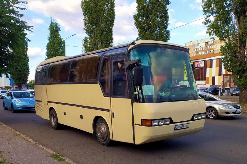 Маленькие 208 автобусы