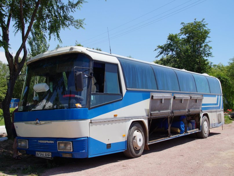 Автобусы Неоплан jetliner