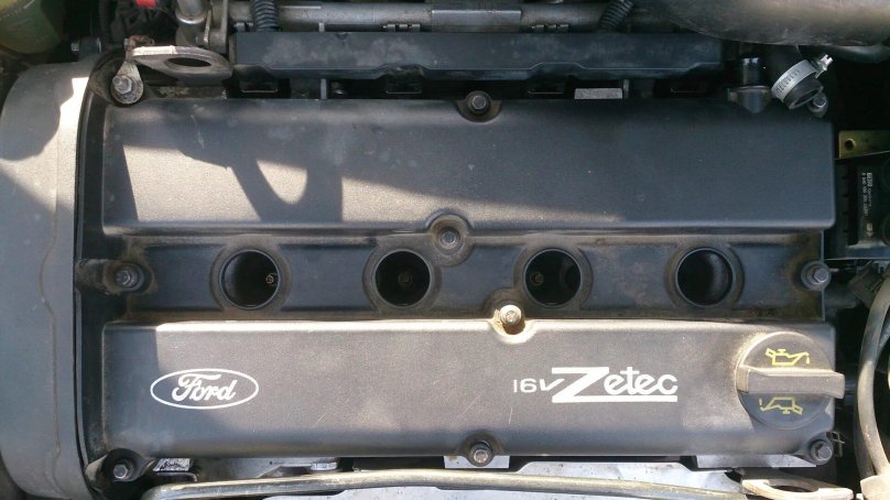 Клапанная крышка Форд фокус 1