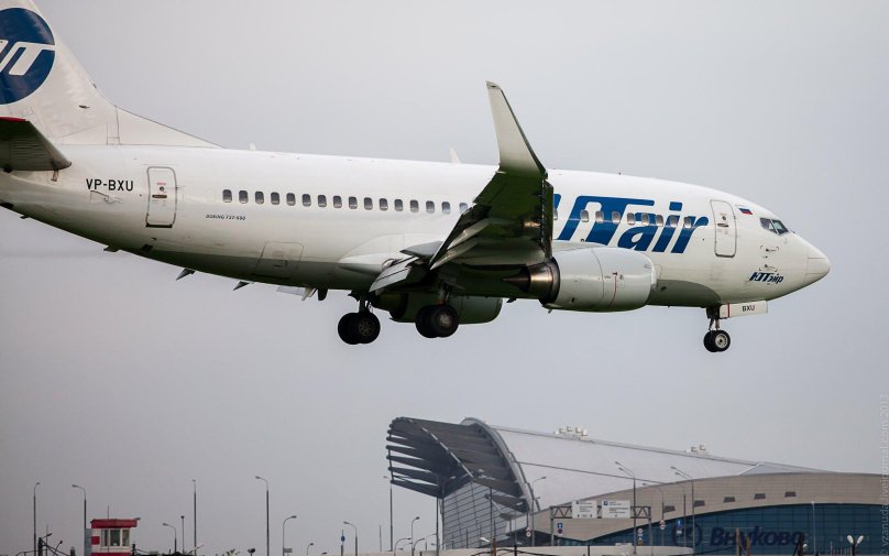 Боинг 737 ЮТЭЙР