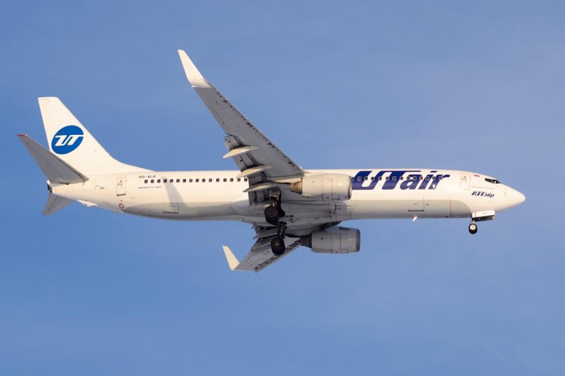 ЮТЭЙР Виктор Муравленко Боинг 737