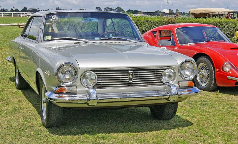 Ika Torino 380 Coupe.