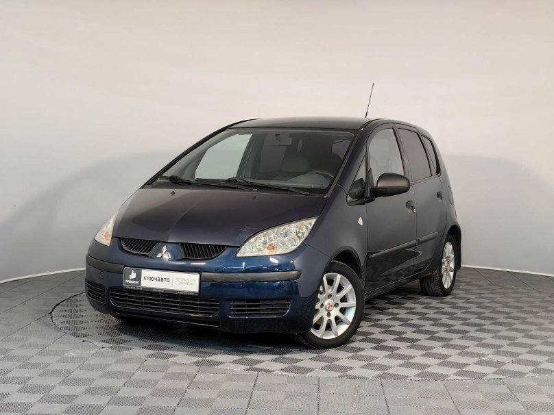 Кольт синего цвета