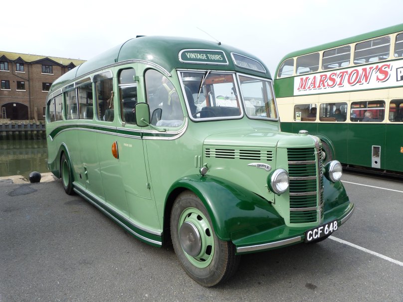 Bedford автобус