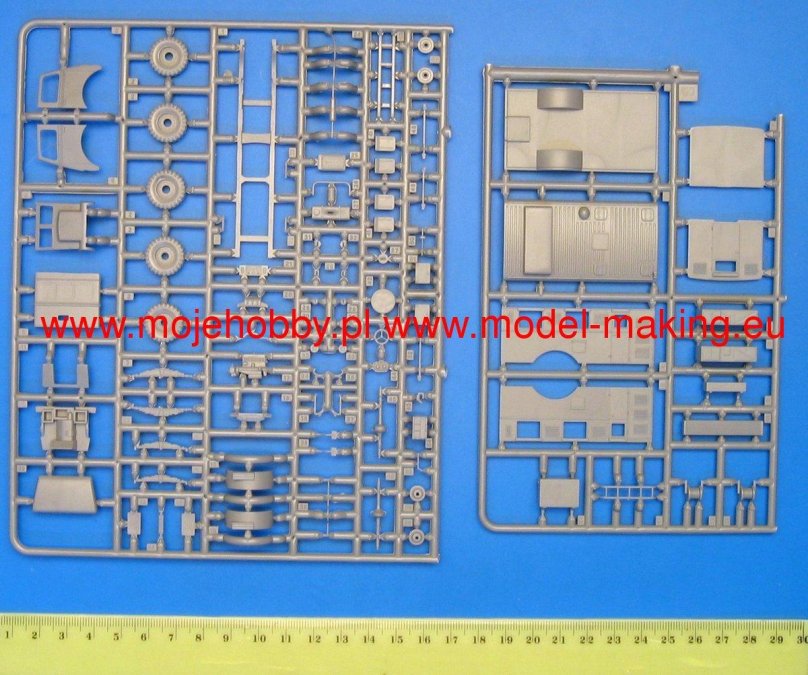 Сборная модель Bedford QLR Wireless