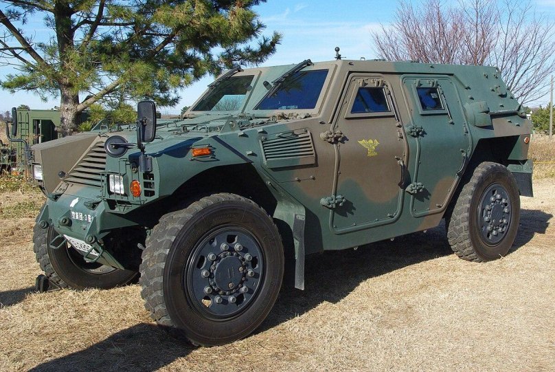 Бронеавтомобиль Komatsu Lav