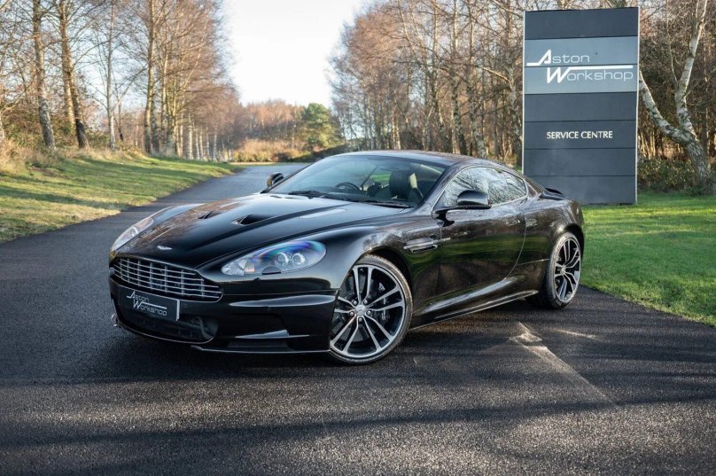 Aston Martin DBS 2010
