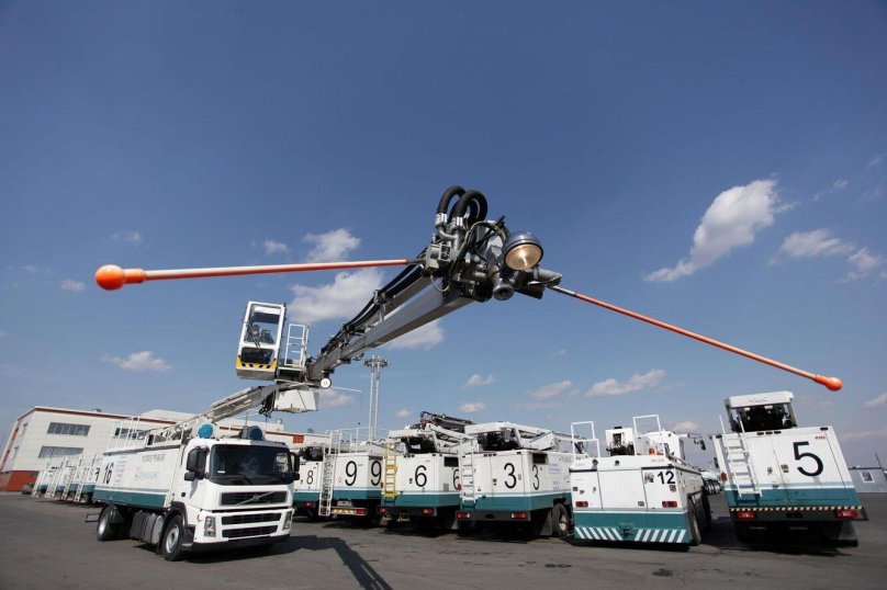 Противообледенительная машина Аист-25