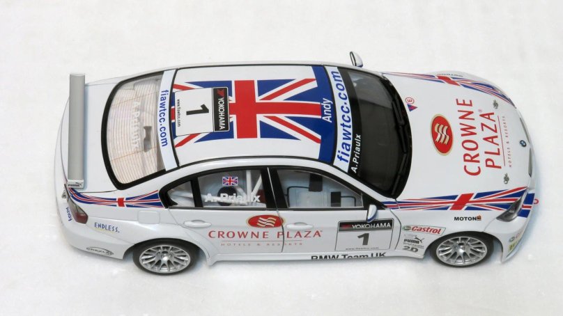 BMW 328 AUTOART 1/18