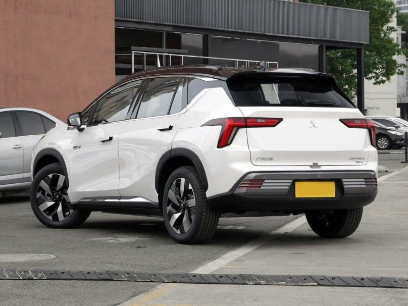 Mitsubishi Airtrek ev
