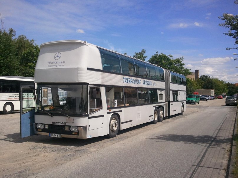 Neoplan n138