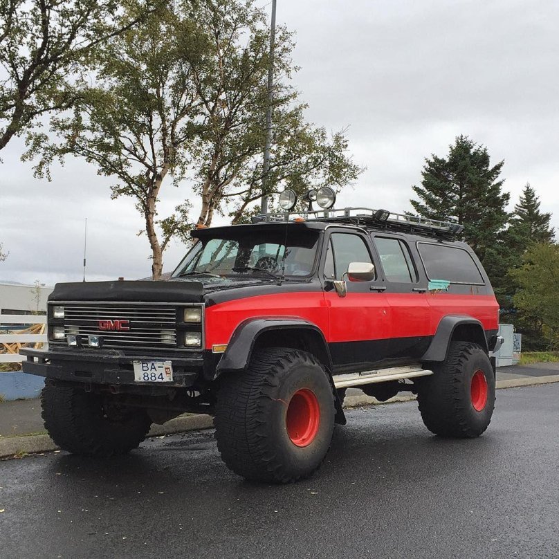 Chevrolet GMC Suburban