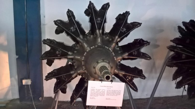 Гном Рон двигатель