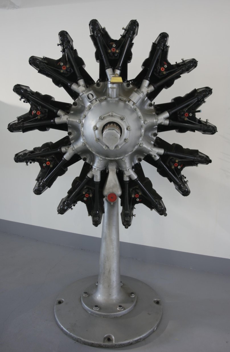 Гном-Рон Gnome et Rhone ax800