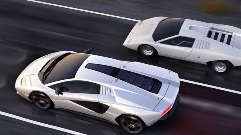 Lamborghini Countach 2022