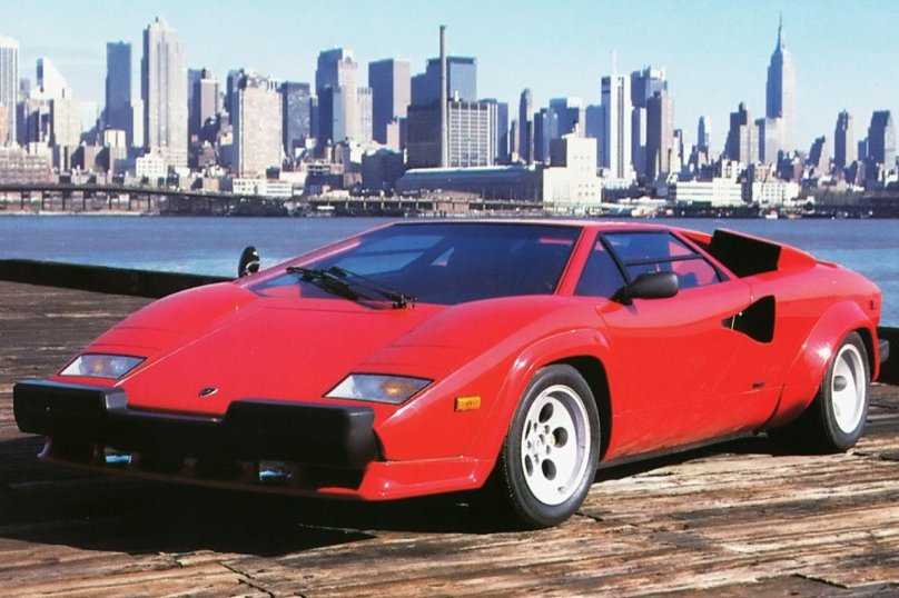 Lamborghini Countach 2022