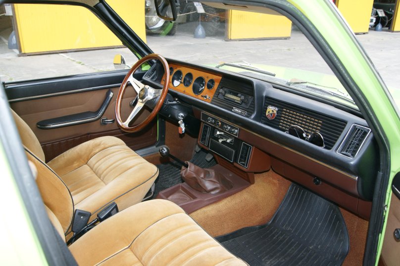 Fiat 132 салон