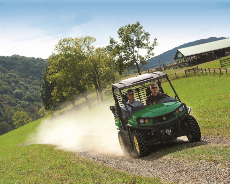 John Deere Gator XUV