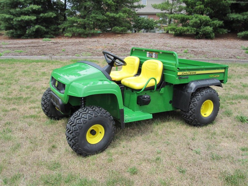 John Deere Gator 4x2