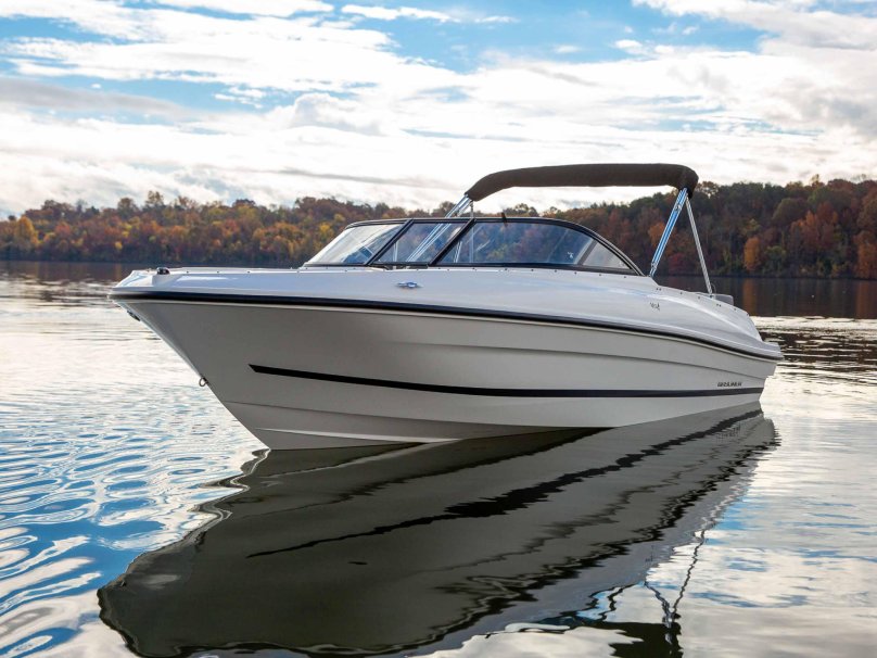 Лодка Bayliner
