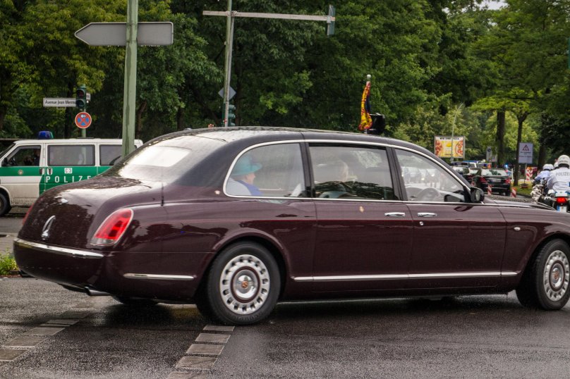 Бентли королевы Англии