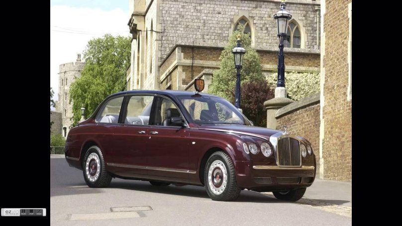 Автомобиль королевы Англии - Bentley State Limousine