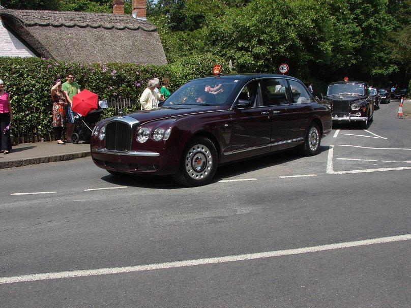 Бентли Стейт лимузин