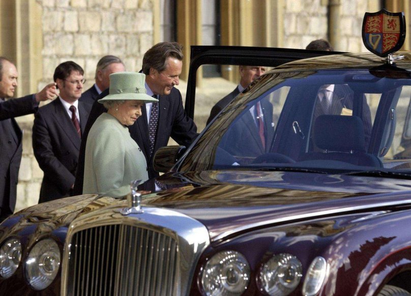 Роллс Ройс королевы Елизаветы 2