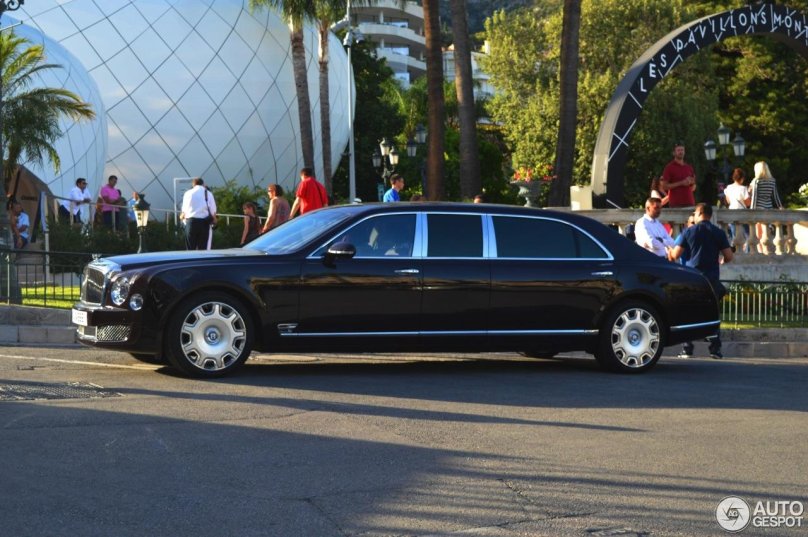 Лимузин Bentley Mulsanne Grand,