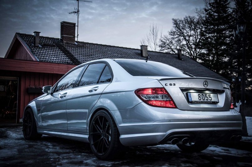 Mercedes Benz c63 AMG w204