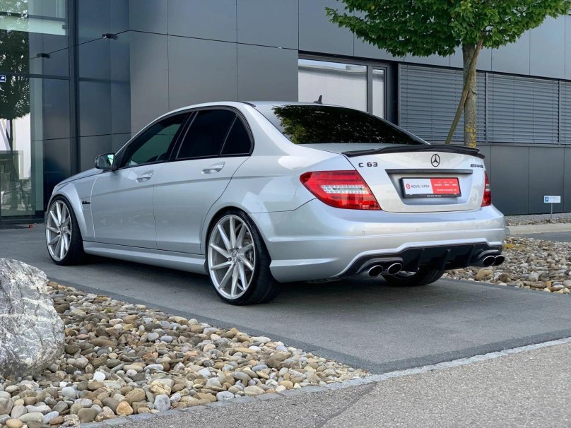 Mercedes Benz c63 w204
