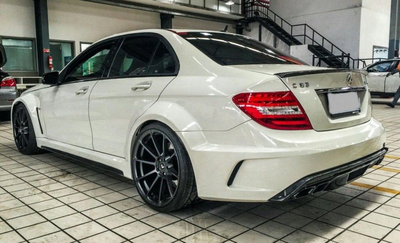 C63 w204 AMG Black