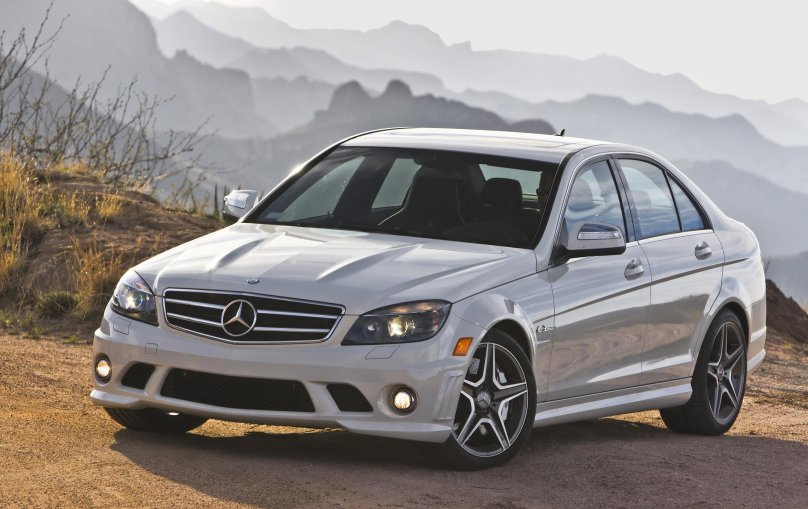 Mercedes c63 w204 2008