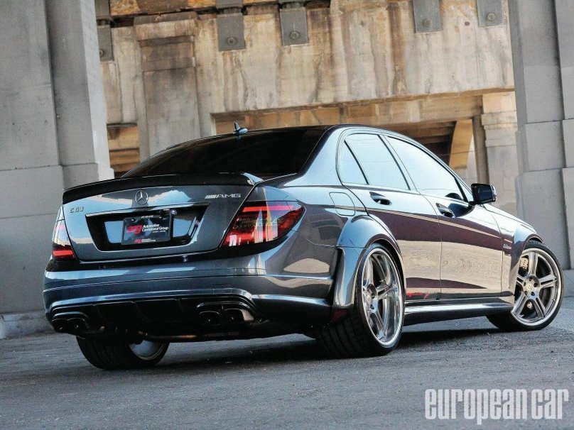Мерседес-Бенц c63 AMG w204