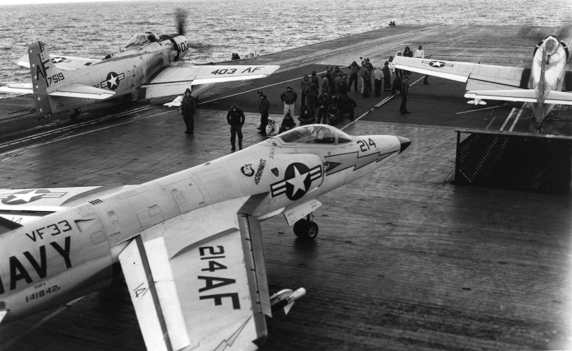 Grumman f11f-1f super Tiger