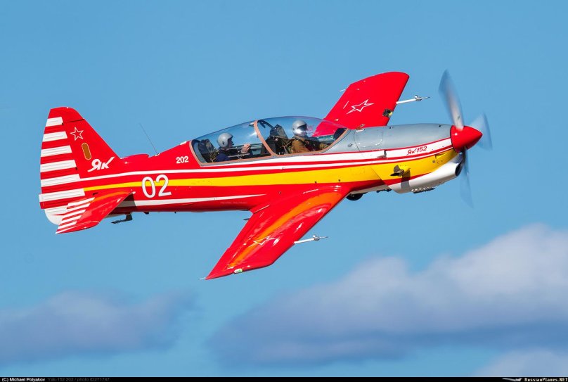 Учебный самолет як 152