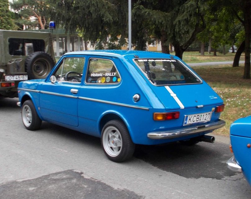 Автомобиль Фиат 127