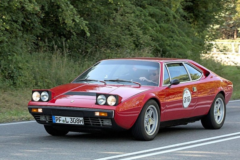 Dino 308 gt4