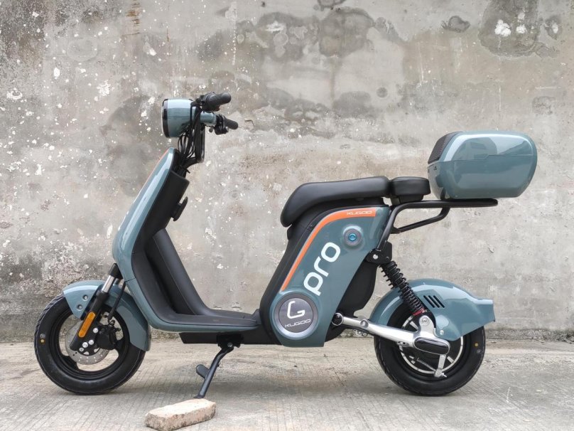 Электроскутер полноразмерный