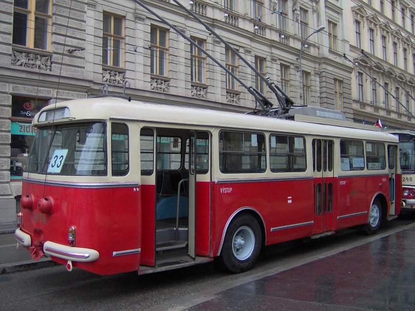 Троллейбус Skoda