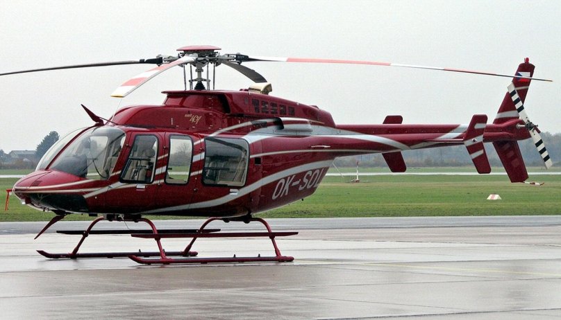 Вертолет Белл 407 патрулирует