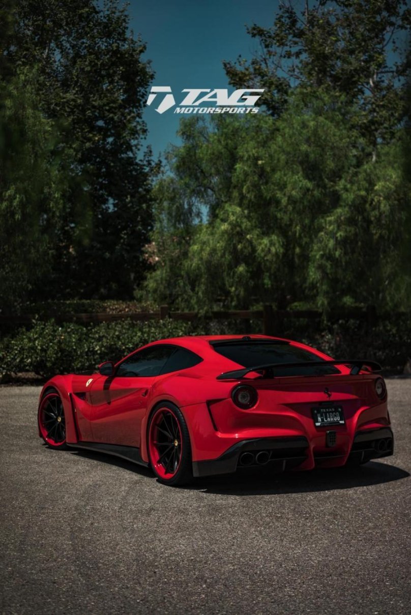 Феррари Ferrari f12berlinetta