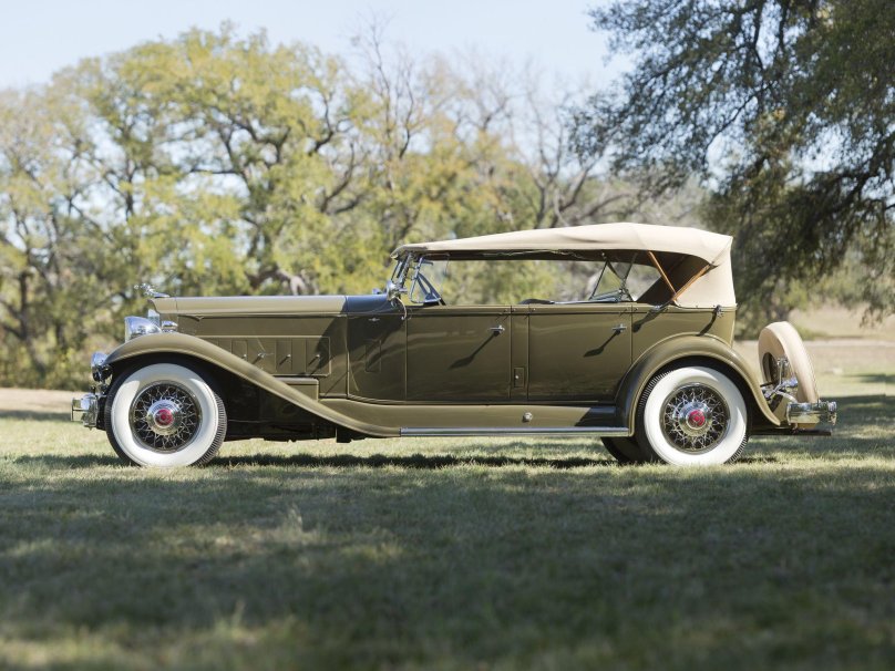 1932 Packard Twin Six Sport Phaeton