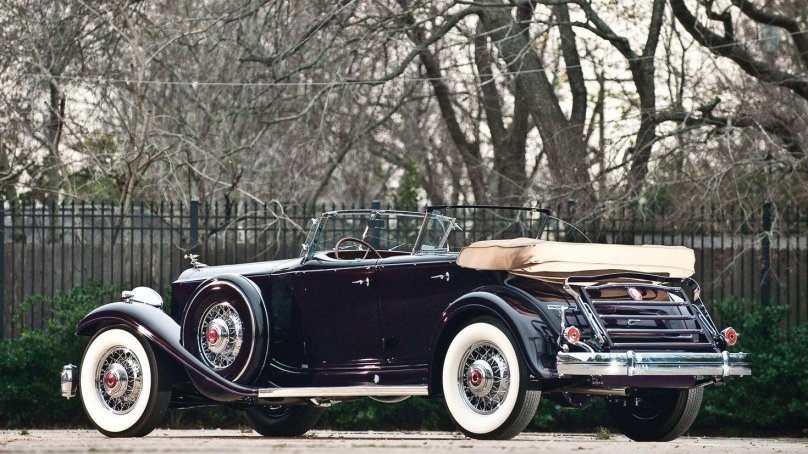 1932 Packard Twin Six Sport Phaeton