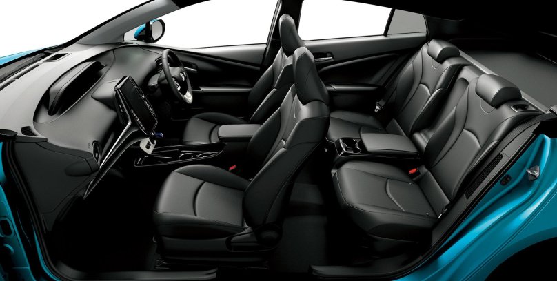 Toyota Prius PHV 2017