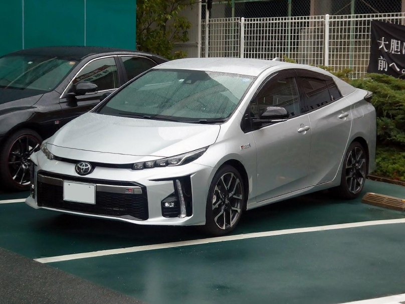 Toyota Prius PHV