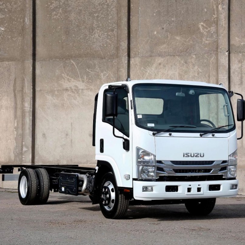 Isuzu nf75