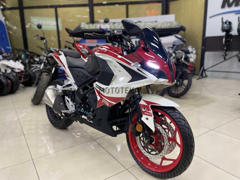 Мотоцикл рейсер шторм 250