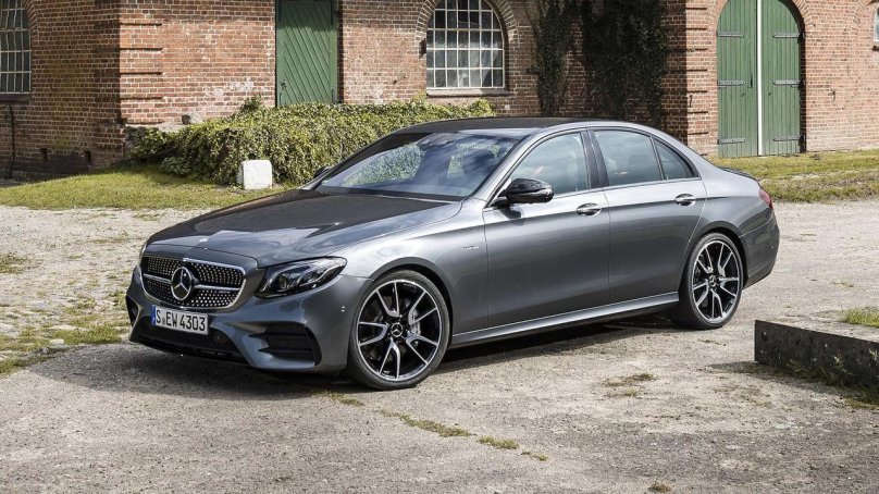 Мерседес Бенц w213